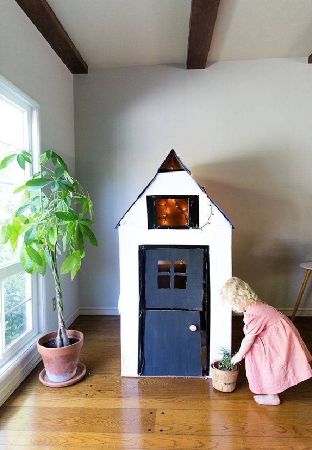 DIY Cardboard Playhouse from A Box