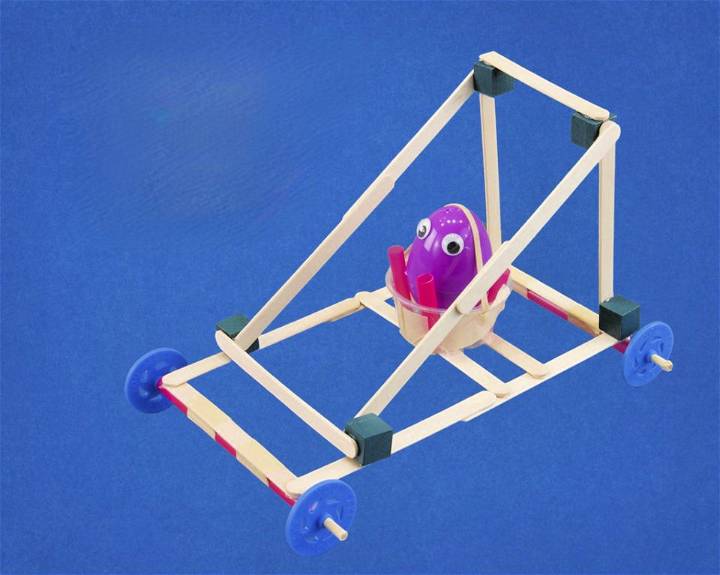 Crash Test Car Game With Rubber Band