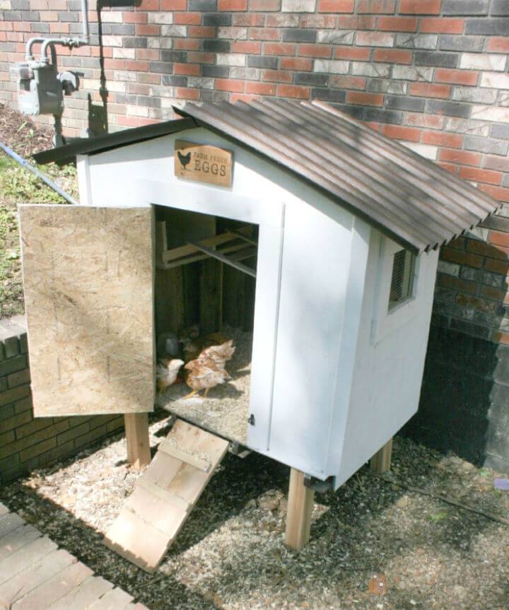 Homemade Chicken Coop From Pallets