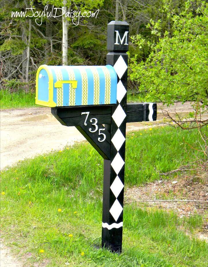 Mailbox Makeover With Duck Tape and Paint