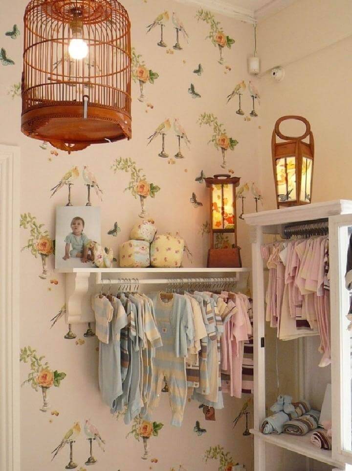 DIY Wall Shelves to Organize Baby Clothes