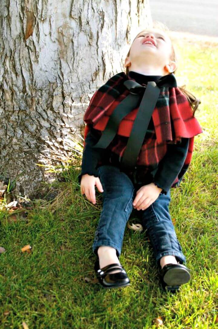 Easy DIY No-sew Flutter Cape With Armholes for Kids 