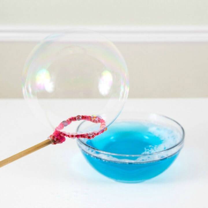 Quick and Easy DIY Bubbles for Kids