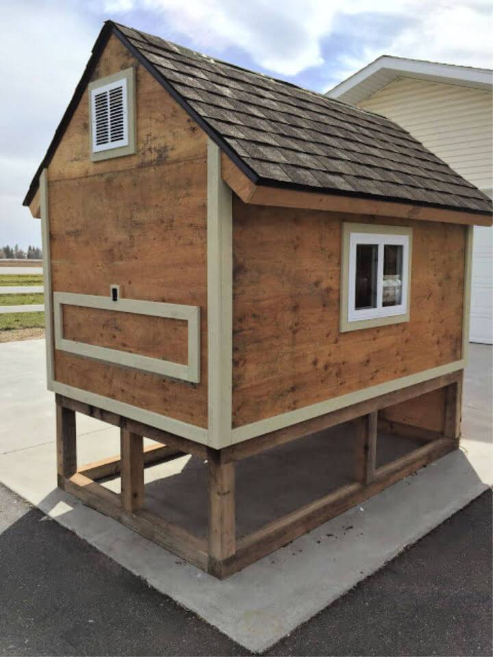 Build a Chicken Coop From Pallets