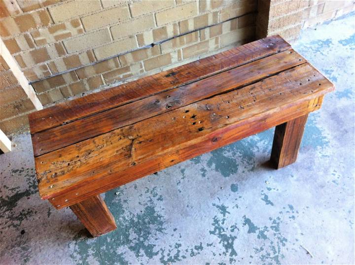 Make Your Own Pallet Bench Seat