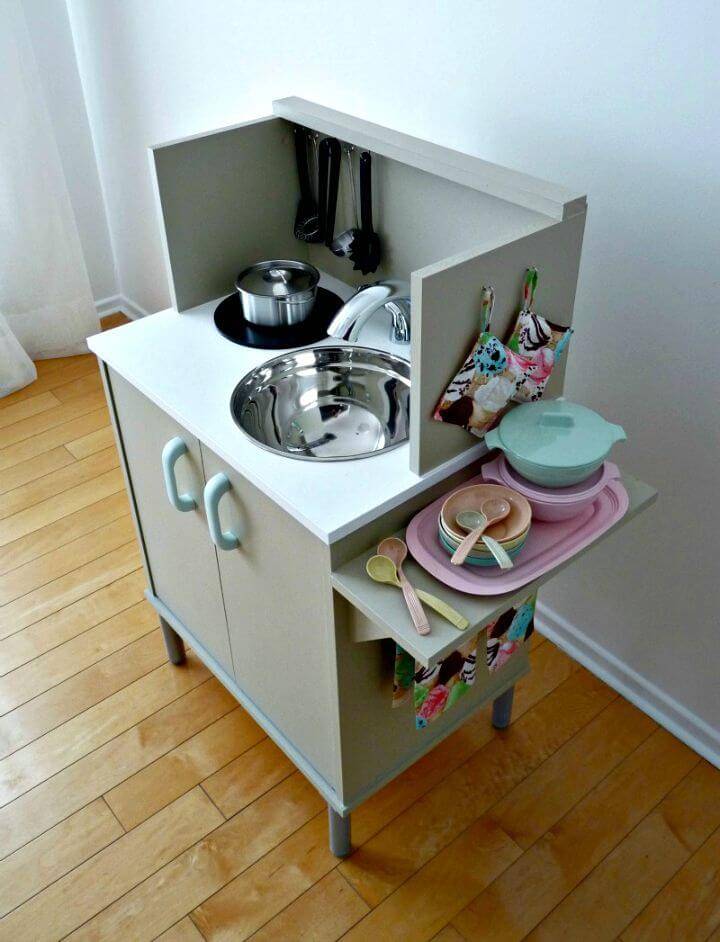 How To Build a Play Kitchen