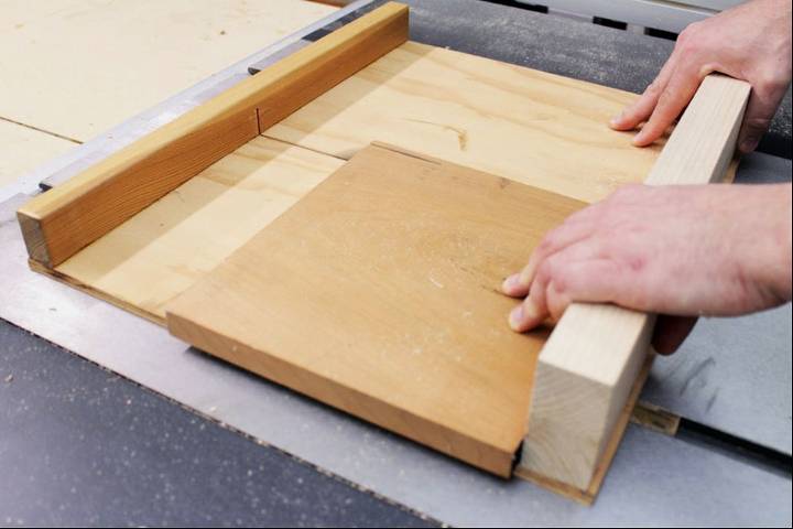 How to Build Wood Table Saw Sled