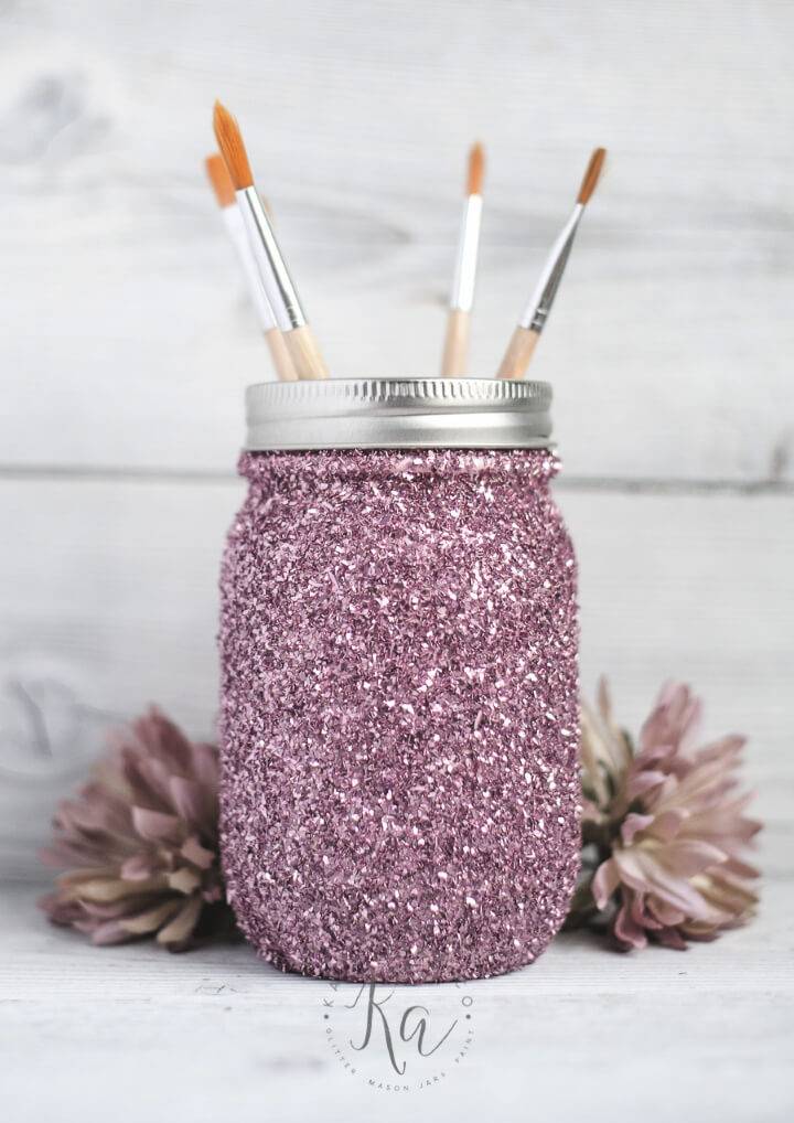 How to Make Glitter Mason Jar