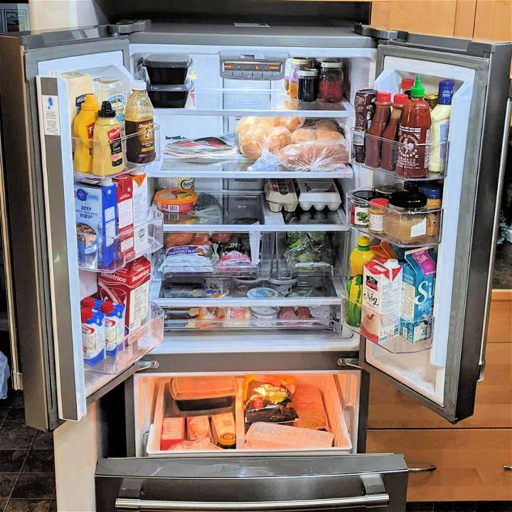 how to organize refrigerator shelves
