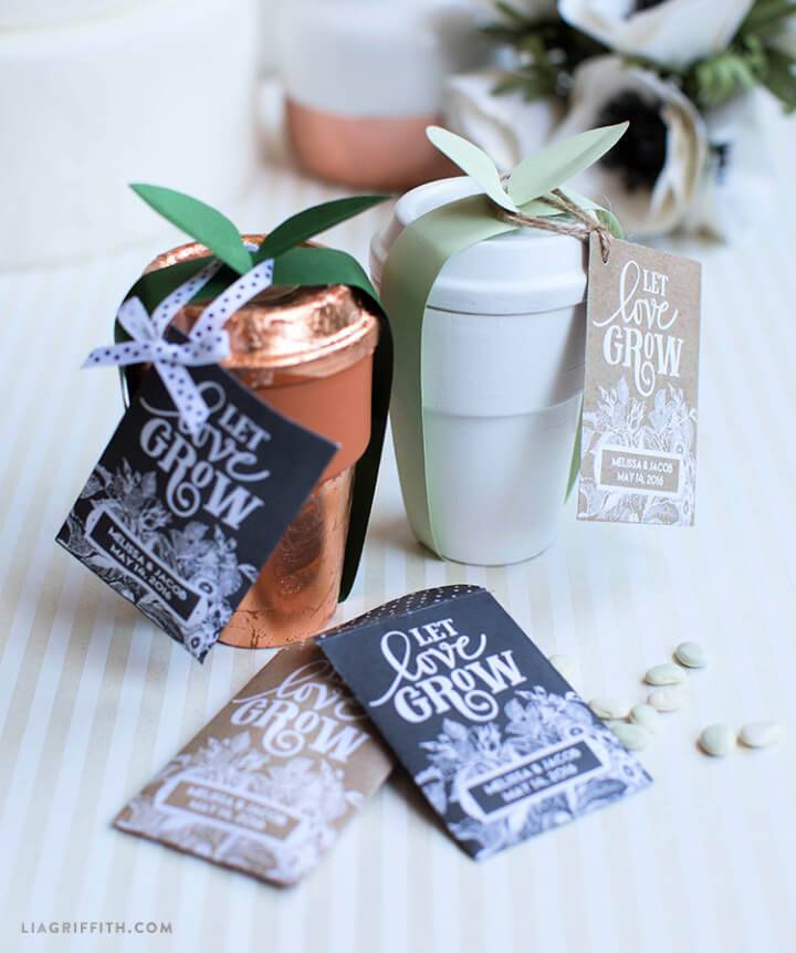 Create a Seed Packet Wedding Favor