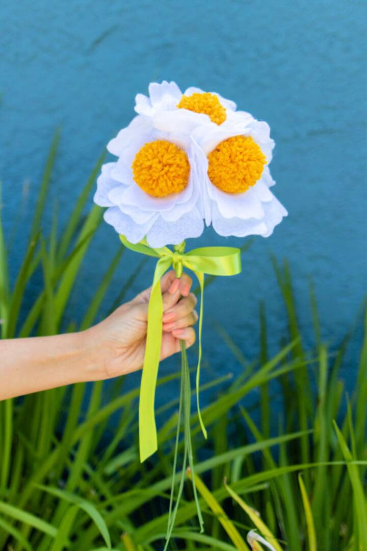  Make Your Own Felt Pom Pom Flower