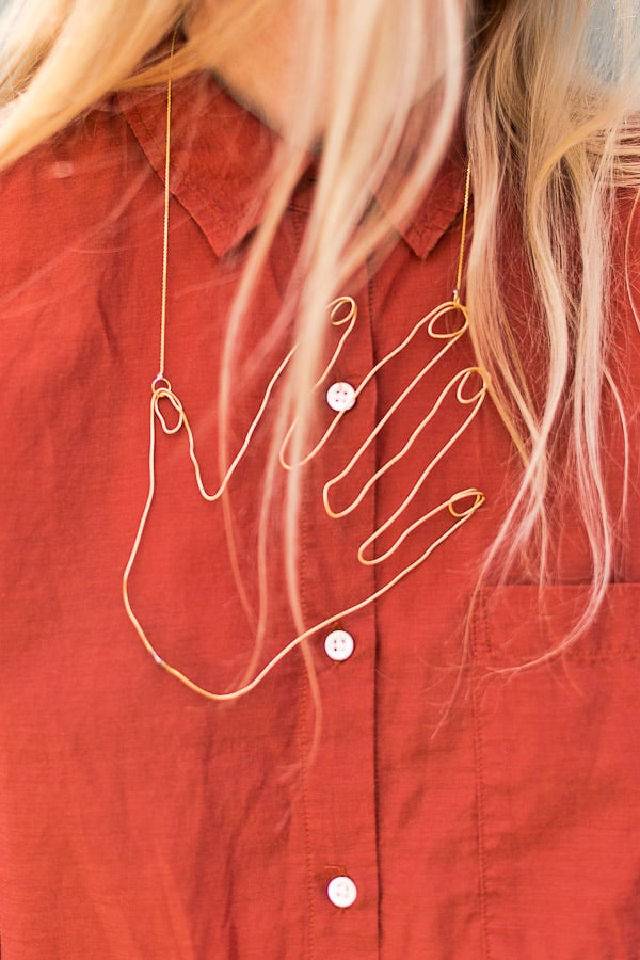 Making a Wire Hand Necklace