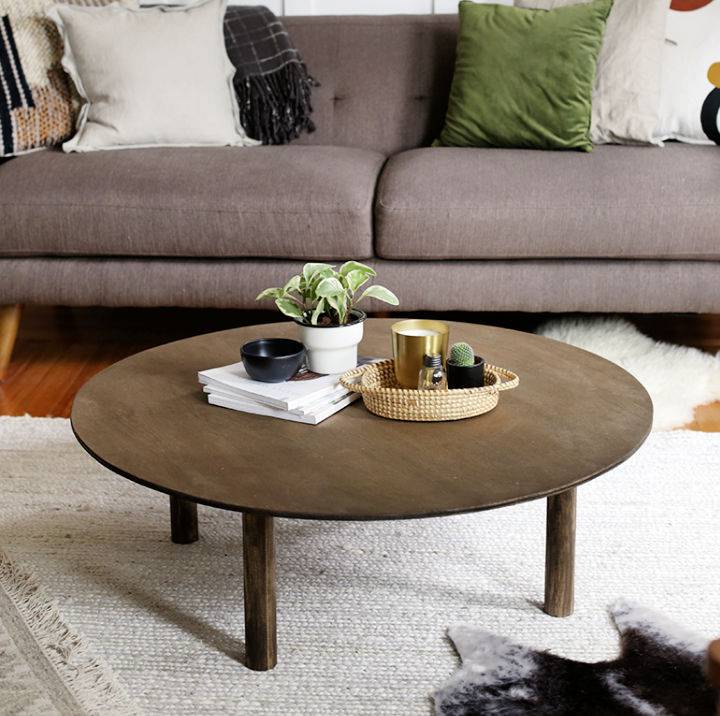 Simple DIY Round Coffee Table
