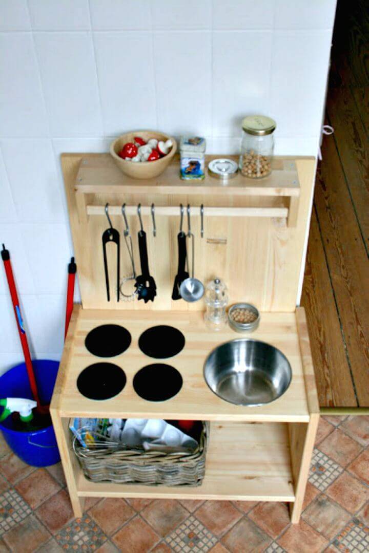 Simple DIY Wooden Play Kitchen