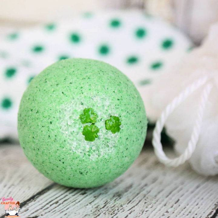Homemade Bath Bombs for St. Patrick’s Day
