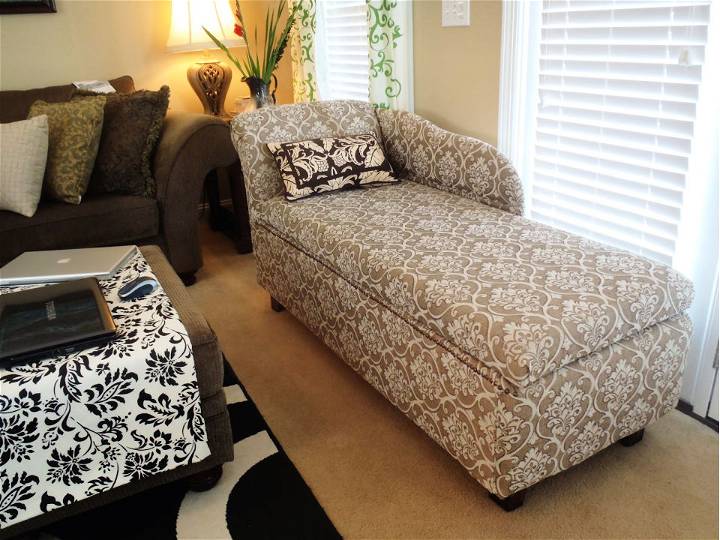Easy DIY Storage Chaise Lounge